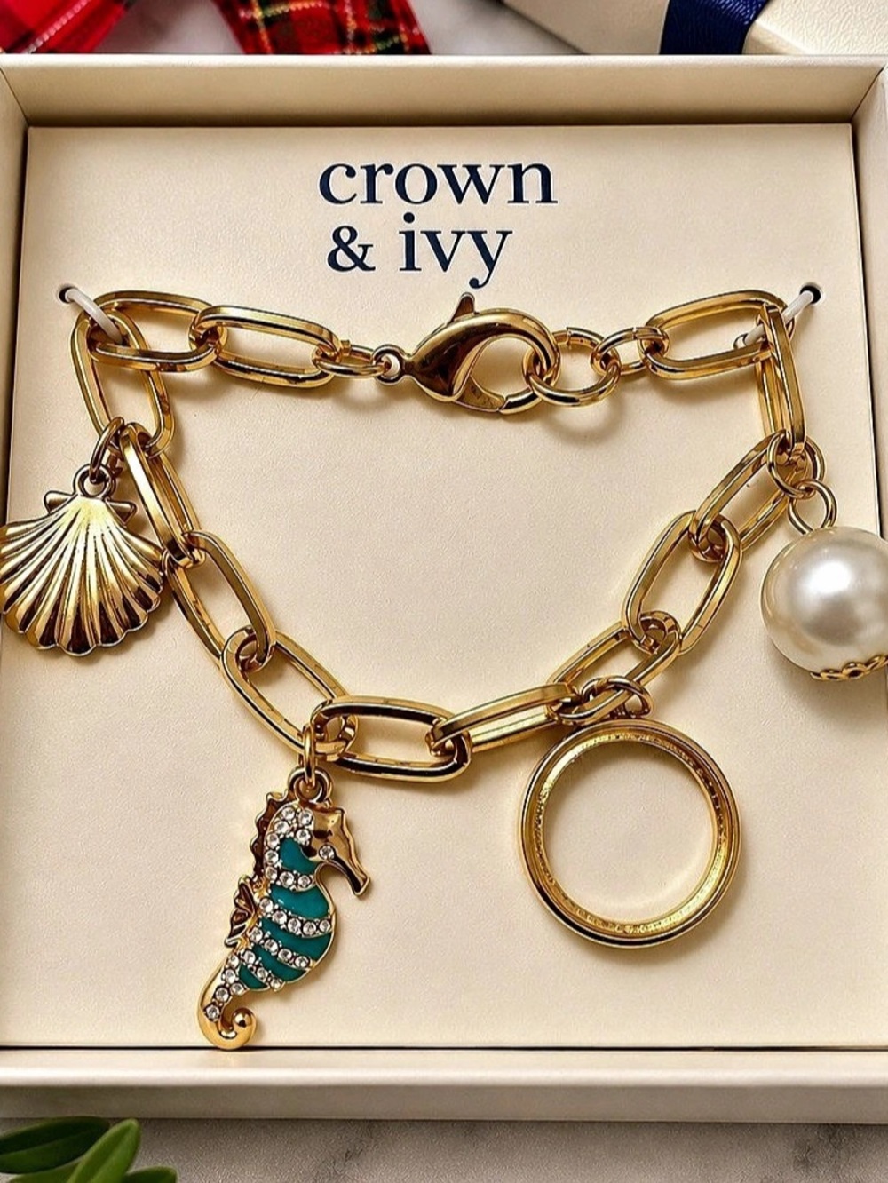 NIB Crown & Ivy Gold Tone Coastal Charm Bracelet Seahorse Pearl Shell
